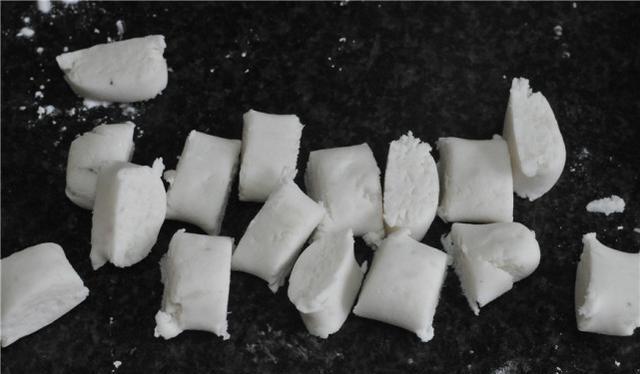 紫薯|早餐新做法，20分钟就上桌，松软香甜，比馒头花卷好吃一百倍！