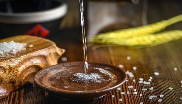 #火锅#中国那些喝“早酒”的地方,有人喝酒吃面,有人吃火锅!