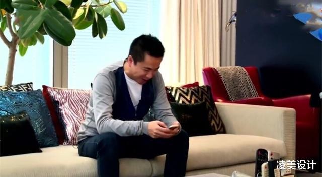 |华谊总裁王中磊的豪宅！电梯开门直接进户，黑色墙面高冷范十足！