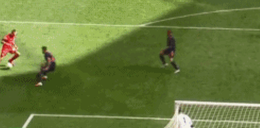 「拜仁慕尼黑」花季少年攻破拜仁球门创纪录！上月才过17周岁生日，前途无量