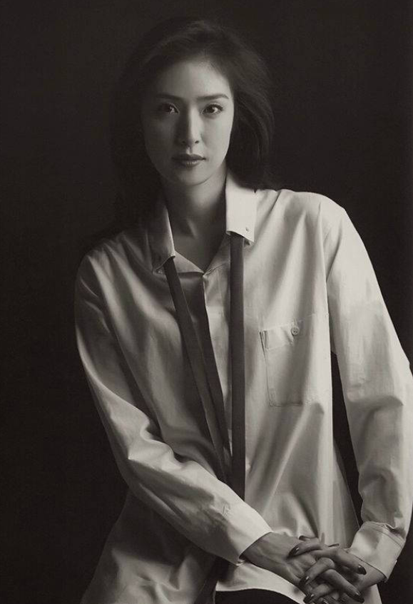 『天海佑希』18岁成全日本男人的情敌，52岁逆袭做女王，天海祐希到底有多刚？