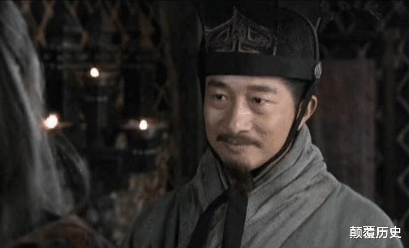 「刘备」关羽发现一人才，举荐给刘备和诸葛亮，却差点令蜀汉崩溃