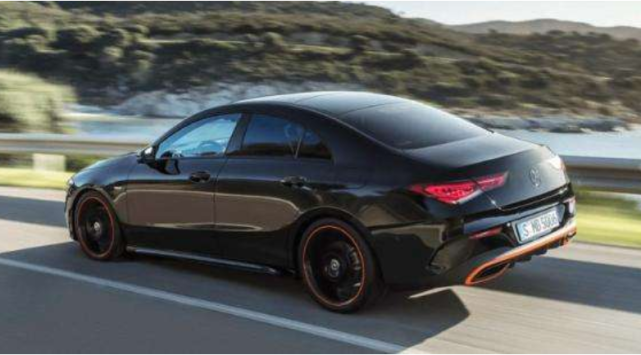 奔驰■奔驰最具性价比“轿跑”！比凯美瑞便宜1万多，开它比雅阁有面子