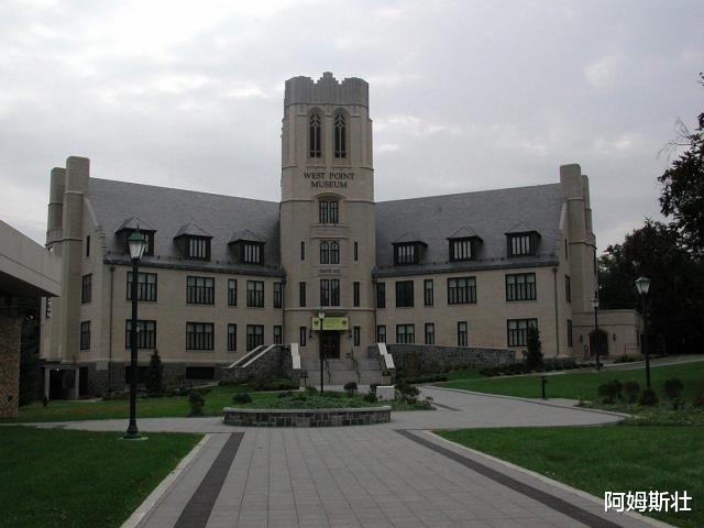 军校▲世界上最难进的五所军校，只要进去就是人生赢家，有一所在中国