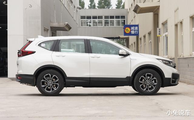本田CRV|哈弗都做不到！本田CRV被骂到停产，如今又崛起，油耗不足5L