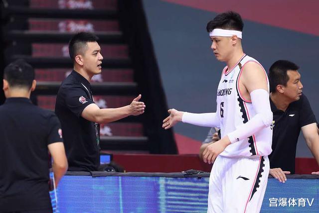 辽宁男篮|杨鸣主帅首秀开门红！辽宁大胜山东 郭艾伦缺席赵继伟26+8+11