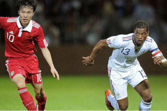 『邓卓翔』前国足10号核心将重返武汉足坛,表现可圈可点,曾在豪门效力