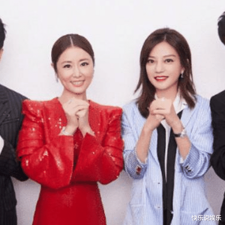 #林心如#林心如赵薇再度合影，明明是同时起步的，为啥近况天差地别？