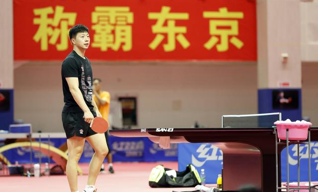 马龙|爆大冷!国乒首位世界冠军出局,马龙遇劲敌,真为他担心