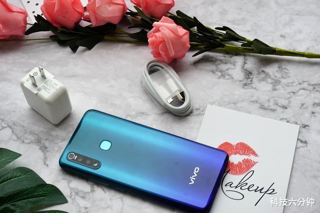 vivo|仅1698元，5000mAh+指纹识别+128GB，vivo真香千元机