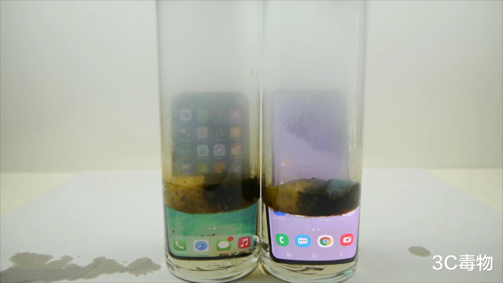 双十一|iPhone12和三星S20耐腐蚀测试：结局反转，果粉又要沸腾了