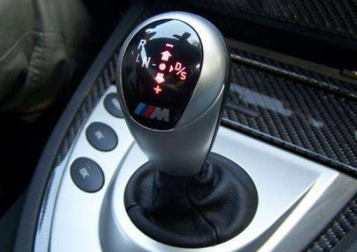 驾照|跑高速挂S档还是D档?交警:这都不懂,驾照咋考的?