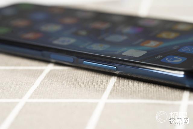 【荣耀】荣耀X10首发上手:旗舰夜视仪只卖1899?