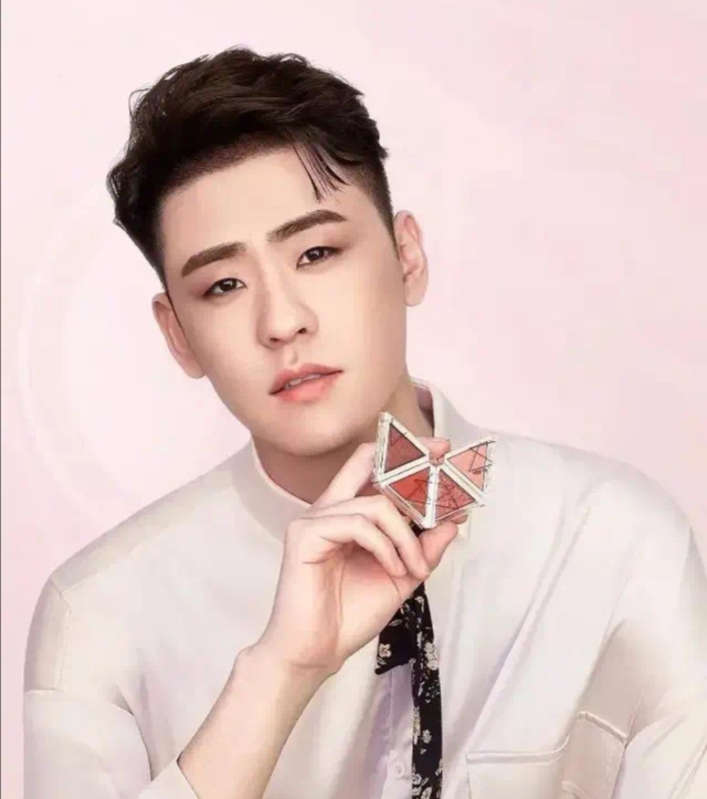 张艺兴|代言彩妆的男星，张艺兴白宇油腻，王一博李汶翰陈伟霆仍需努力