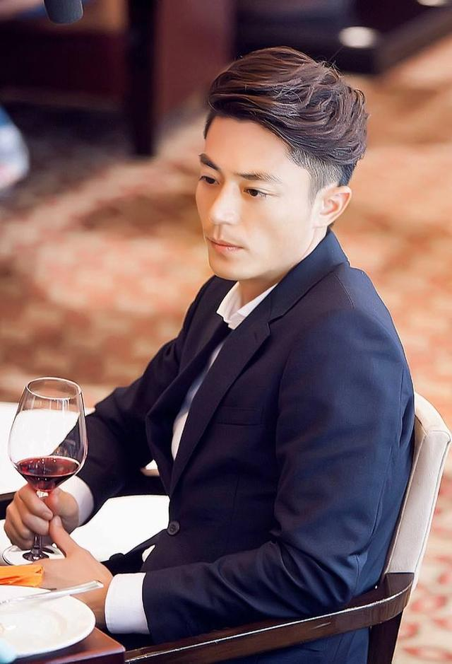 结婚|结婚多年形同陌路！细数娱乐圈里不离婚的明星怨侣们