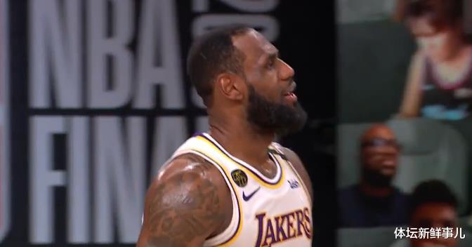 热火队|耻辱丟冠后，热火主帅送了湖人5个字，听听詹姆斯 苏群 杨毅怎么说