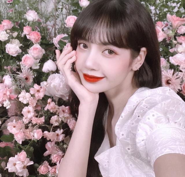 lisa|总喜欢委屈卖惨，却拿到最多的歌词，LISA人设在崩塌边缘