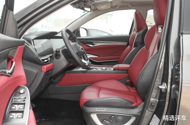 「长安汽车」长安最成功的车！造型酷毙高配2.0T，比荣放还便宜6万不香？