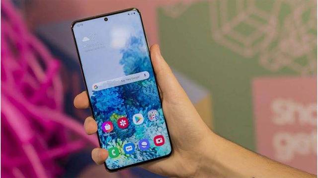 红米手机|中端机市场如火如荼，红米真我狭路相逢，新一轮竞争已经开启