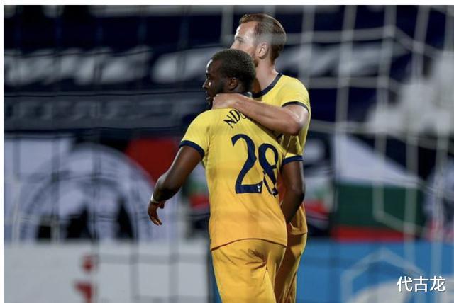 柯城|双喜临门!热刺欧联11打9绝杀晋级,两大巨星今日将完成签约