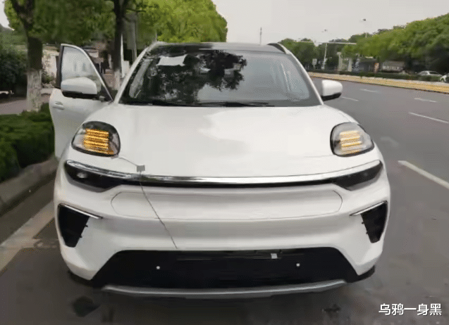 「奇瑞」奇瑞S61亮相,来自欧洲设计师的力作,网友:堪比宏光plus!