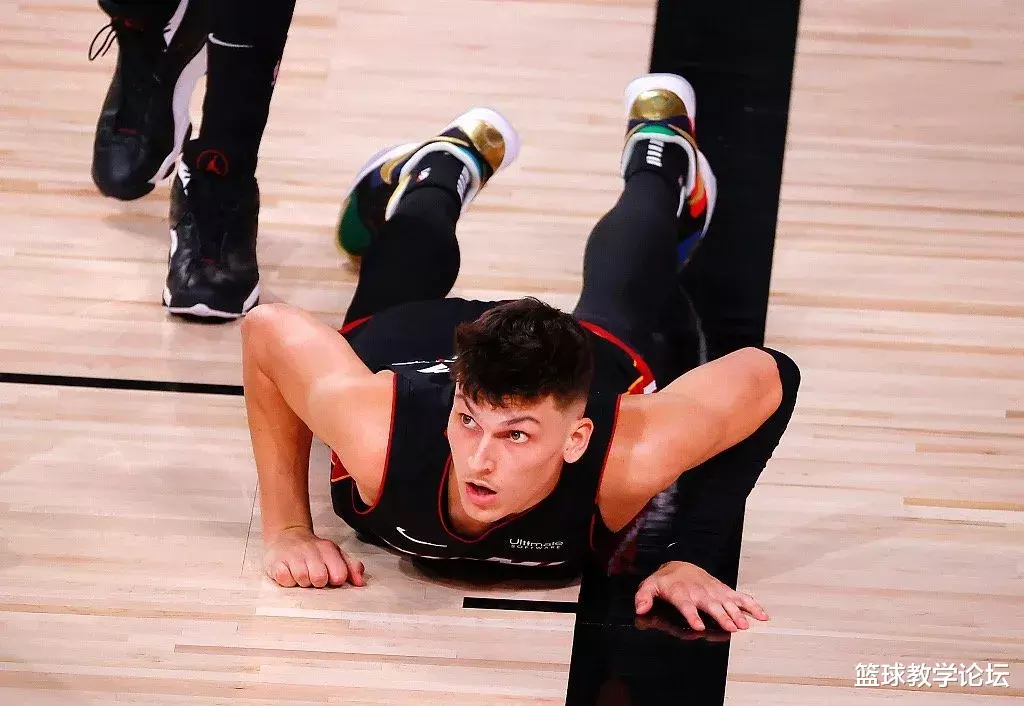 凯尔特人队|肘击脸部+一级恶犯！为了赢球，凯尔特人真是不择手段啊