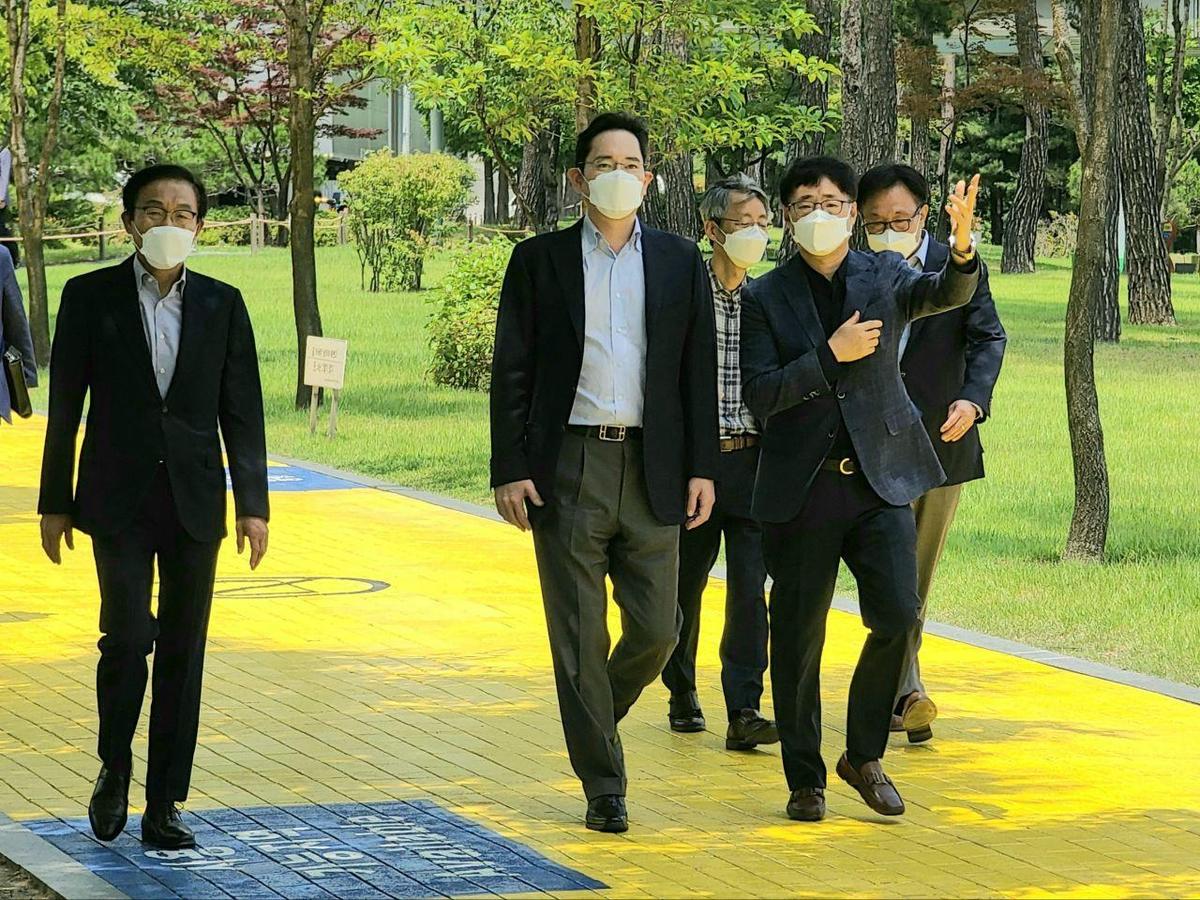 |三星老板因涉嫌操纵股价而再次受审