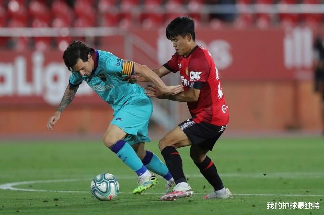 [梅西]10分满分！梅西又1疯狂之夜：复赛首秀独造3球完胜C罗