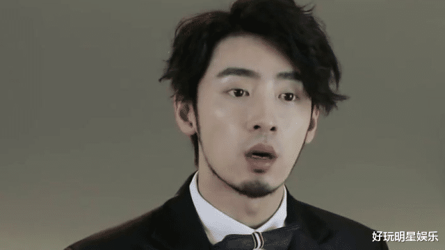 「高天鹤」高天鹤被P掉?《天天向上》节目海报由5人变4人 ,他可能出事了