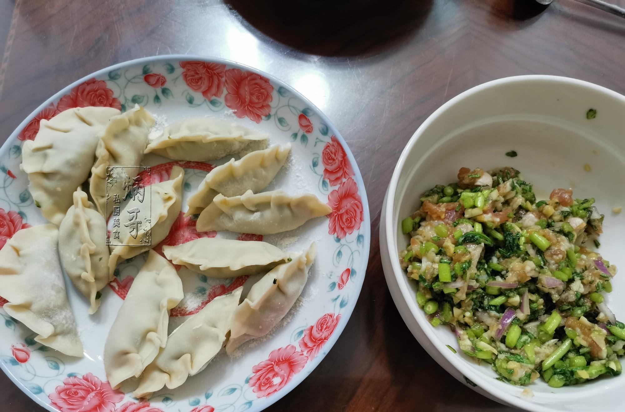 小白菜|入秋后，用它包饺子，比韭菜饺子鲜比肉饺子香，失眠睡不好要多吃