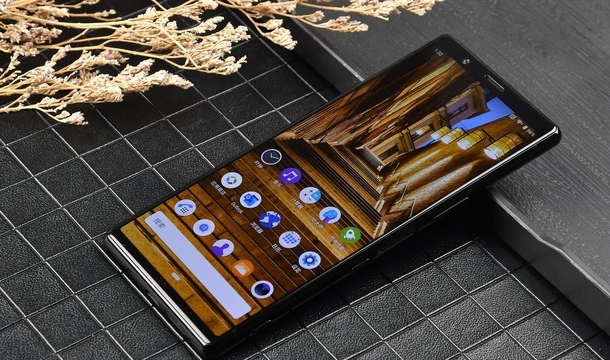 索尼Xperia|日本“天价手机”遇冷，上市时价格堪比苹果，断崖式降价也无人买