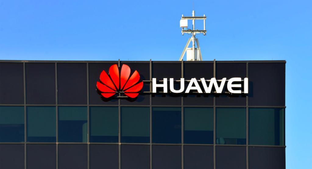 立志做平民窟的艺术家 “南山必胜客”又作死？华为全面下架腾讯游戏