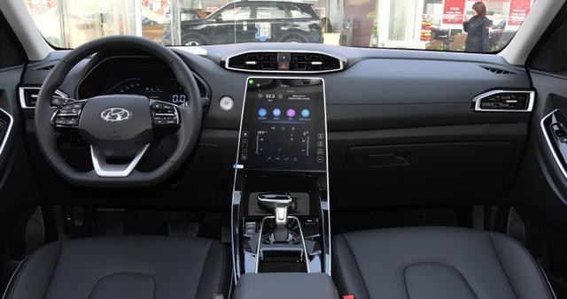 现代ix25|现代ix25和ix35有什么不同,各自性价比最高的是哪款车?