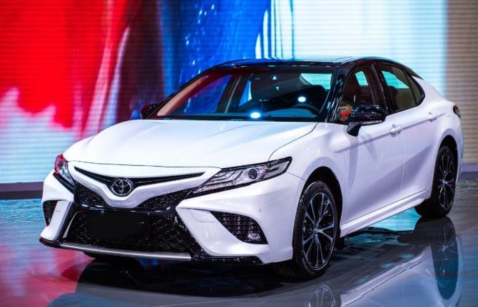 #燃油车#又一得力“干将”，月销量过万台，比雅阁帅气，178马力油耗4.1l