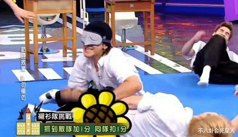 #罗志祥#罗志祥新节目播出,他面容憔悴双眼呆滞,仍和蝴蝶亲密互动