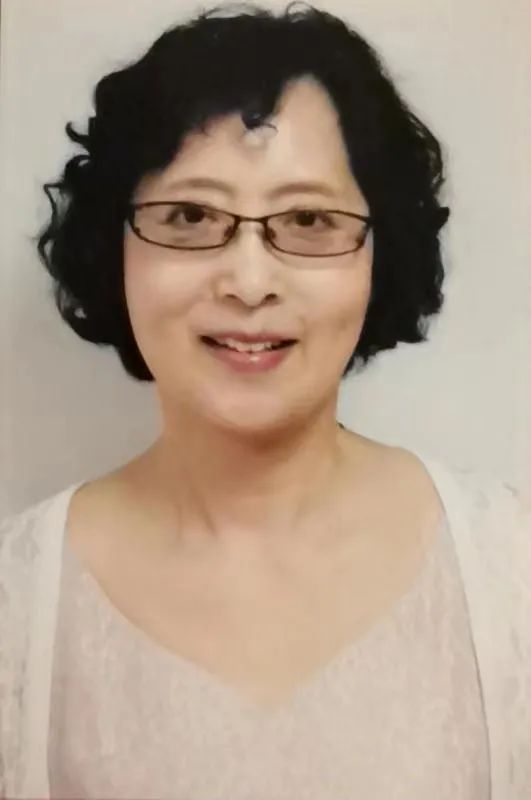 上海徐汇 孝老爱亲传佳话,她用爱与坚守谱动人篇章