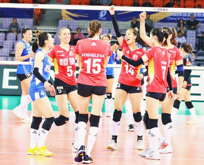 [上海女排]上海女排最新情况！潜力新秀取代米杨，将和卞雨倩搭档战联赛