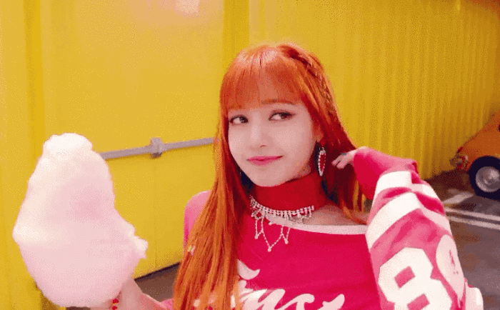 lisa|终于知道Lisa为什么从不露额头，看到她撩开刘海后，瞬间懵了