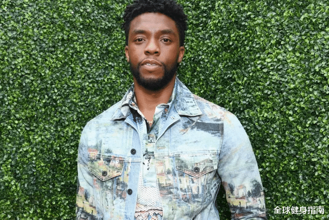 电影|43岁“黑豹”患癌去世引粉丝泪崩！评论区曝出了15000条他的“秘密”