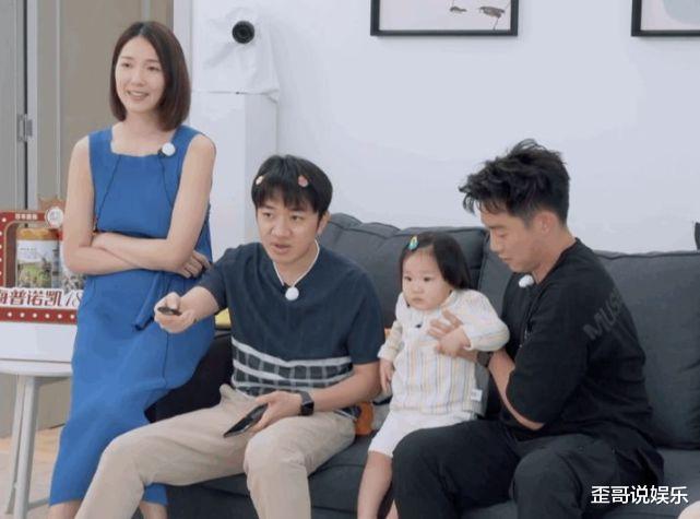 郑恺|郑恺去王祖蓝家看《跑男》，吐槽其一个“缺点”，却让李亚男很甜