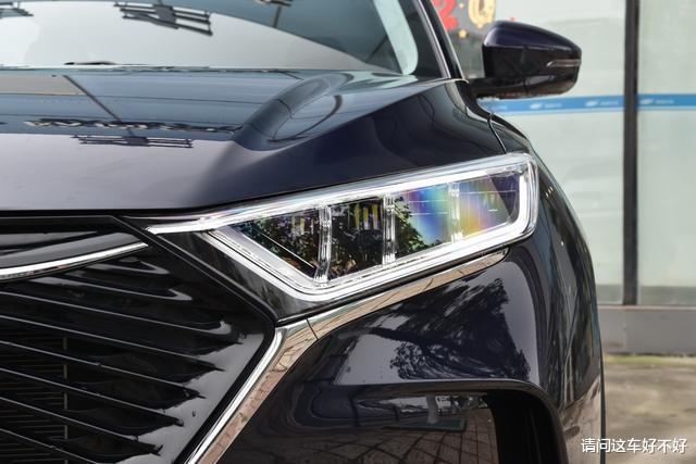 欧尚x7|长安又添一悍将,7.77万搭蓝鲸动力,每公里4毛,比皓影帅气