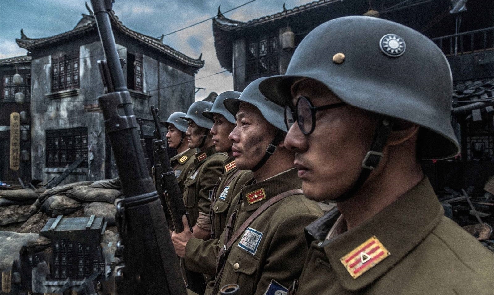 八佰|和《八佰》一样好看的抗日电影，却因没钱做宣传，导致了票房扑街