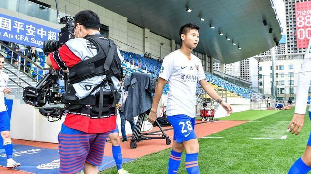 山东鲁能|鲁能中场成离队热门，本轮首发却被早早换下场，新东家浮出水面