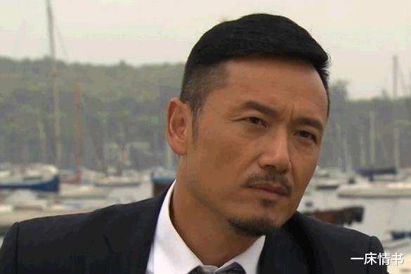 黄日华:黄日华太太梁洁华病逝,无线五虎将汤镇业娶嫩妹,梁朝伟膝下无子