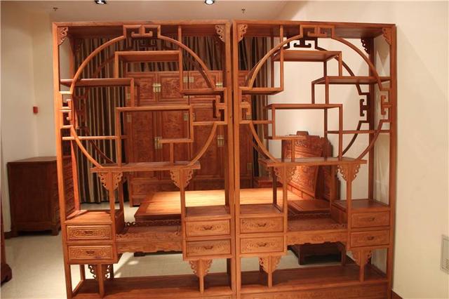 []细说缅甸花梨家具的优势，近期想入手红木家具的人必看！