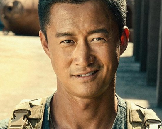 吴京|她片酬比李连杰和成龙的加起来还高，走个路都要钱？吴京：真请不起！