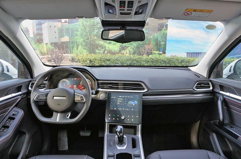 「长安汽车」开完哈弗F5，再开长安CS55PLUS，车主：实力相当