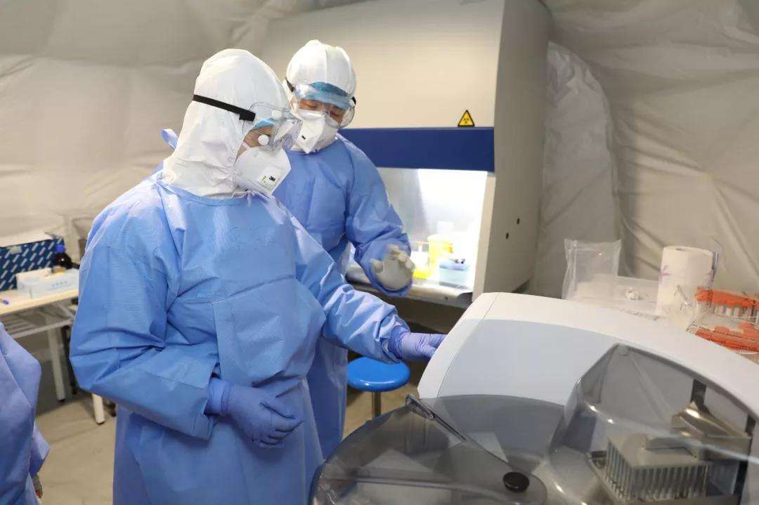 |西方媒体: “中国人真是疯了，为了6个人就要检测1100万人”