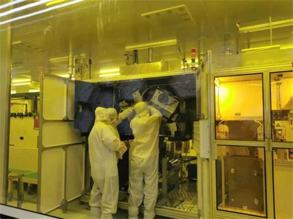 |烧钱3000亿，凤凰涅槃！科技巨头打破垄断，仅次三星全球第二