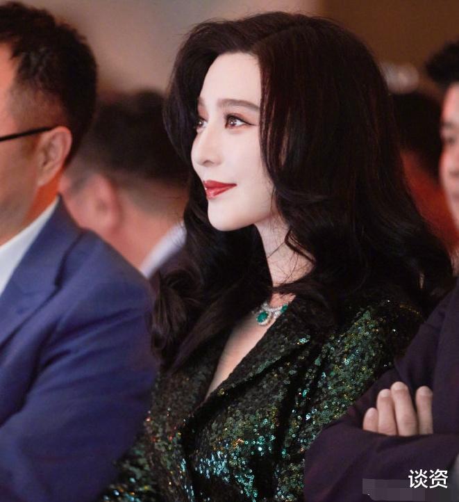 汪涵|范冰冰携母亲现身普陀山，母女二人颜值超高，网友：想求子？